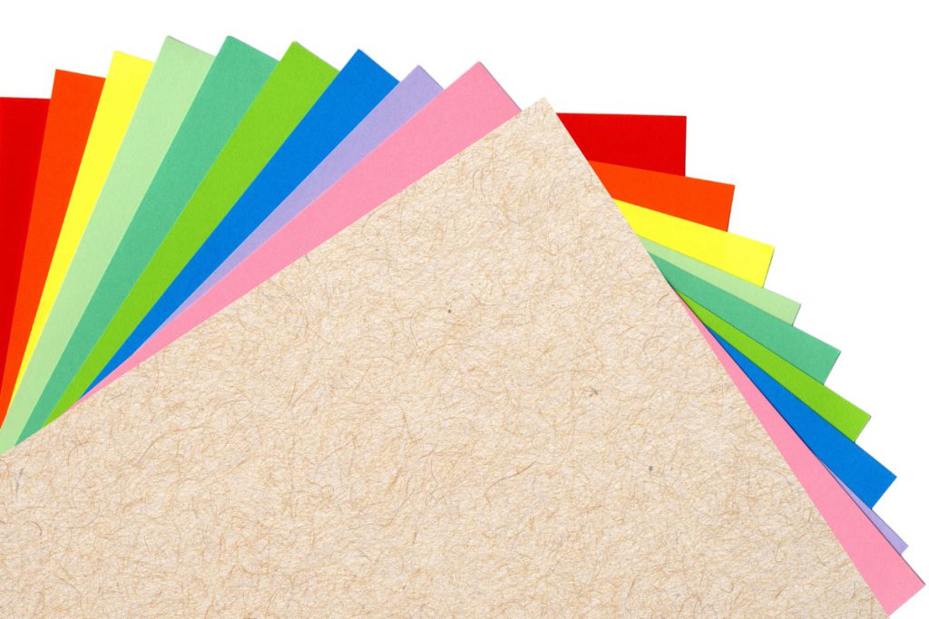 انواع کاغذ در چاپ معین